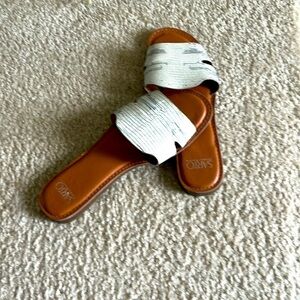 Franco Sarto Women A-GINELLE snake leather slippers size 8.5